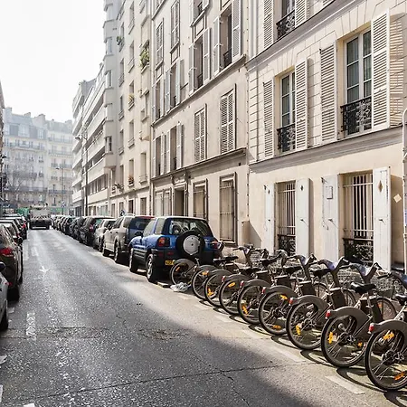 Appartement Private Apartment - Eiffel Tower - Rue Cler Area Parijs